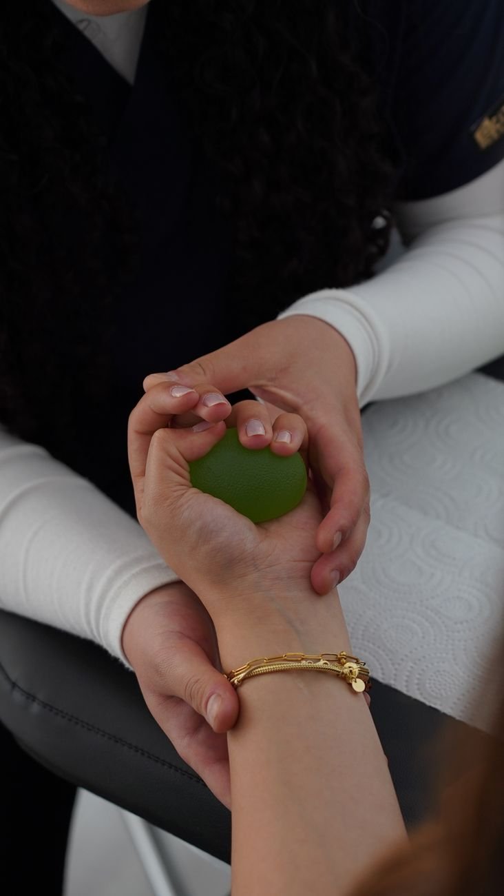 Wrist strength rehabilitation exercise following a diagnosed scaphoid fracture