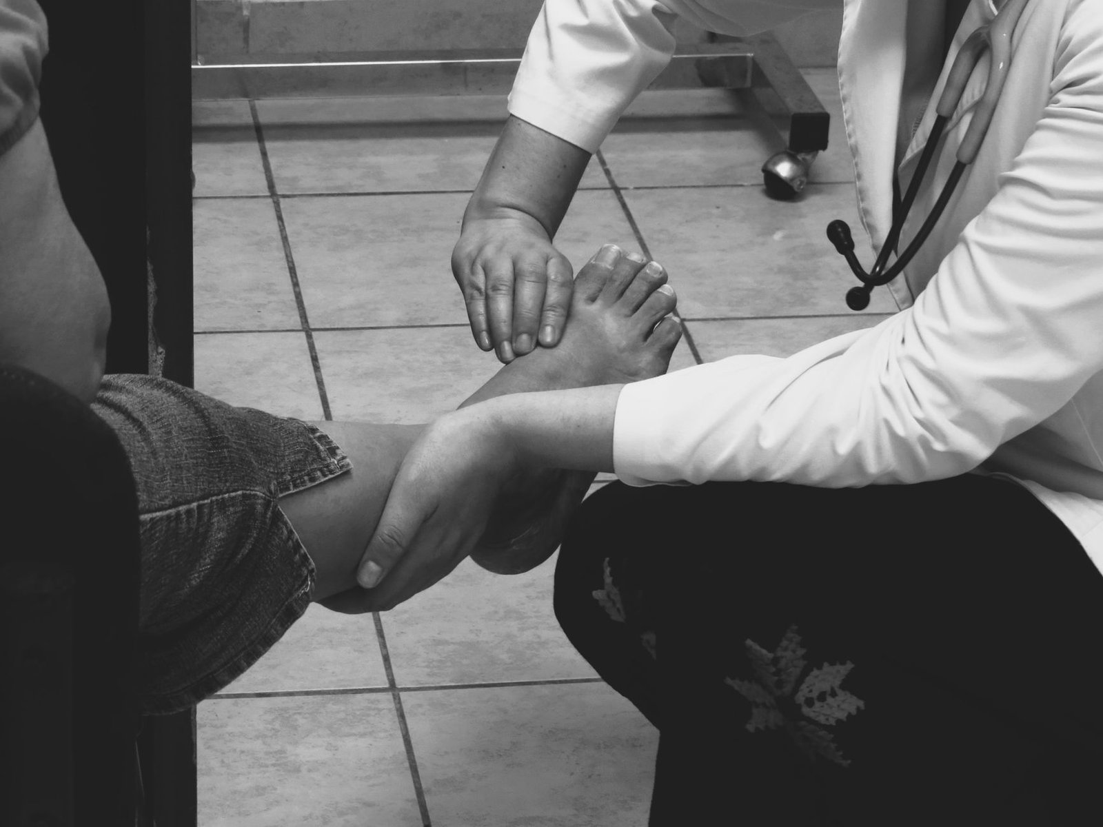 Posterior Tibial Tendonitis: A Complete Guide