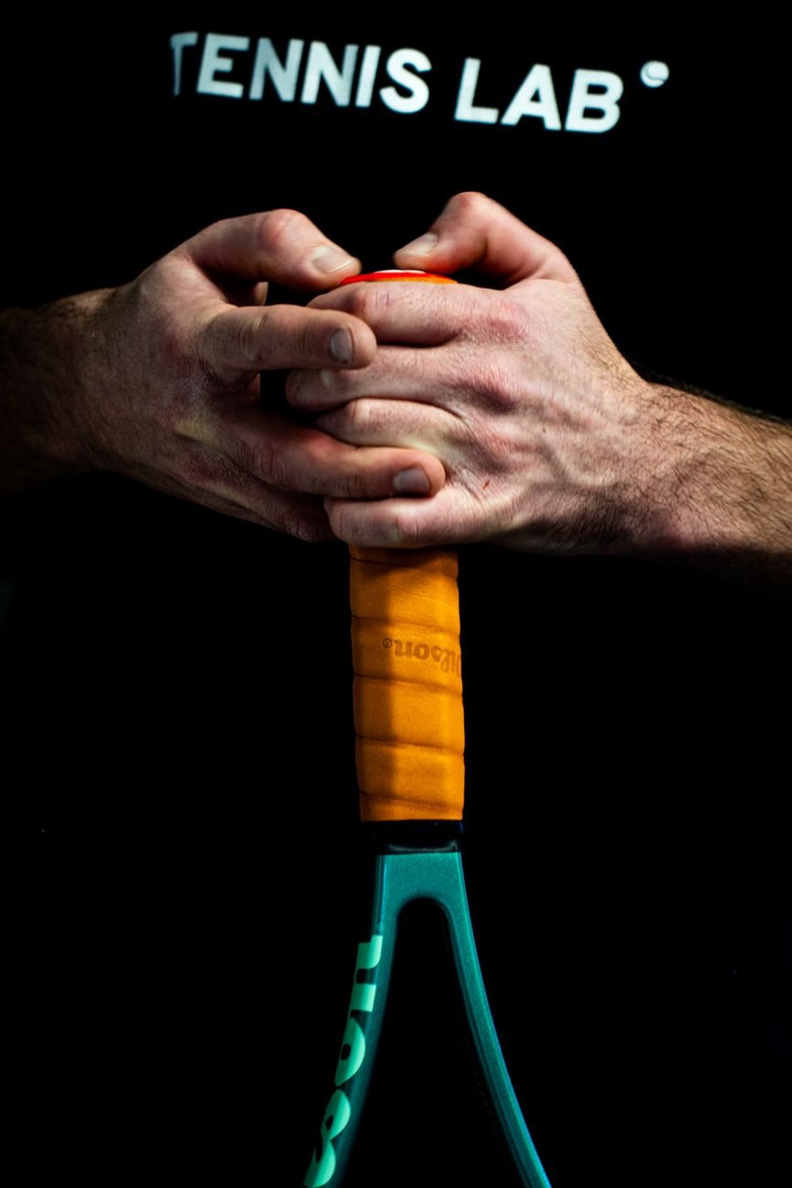 Tennis player's grip technique, a common contributor to TFCC injury
