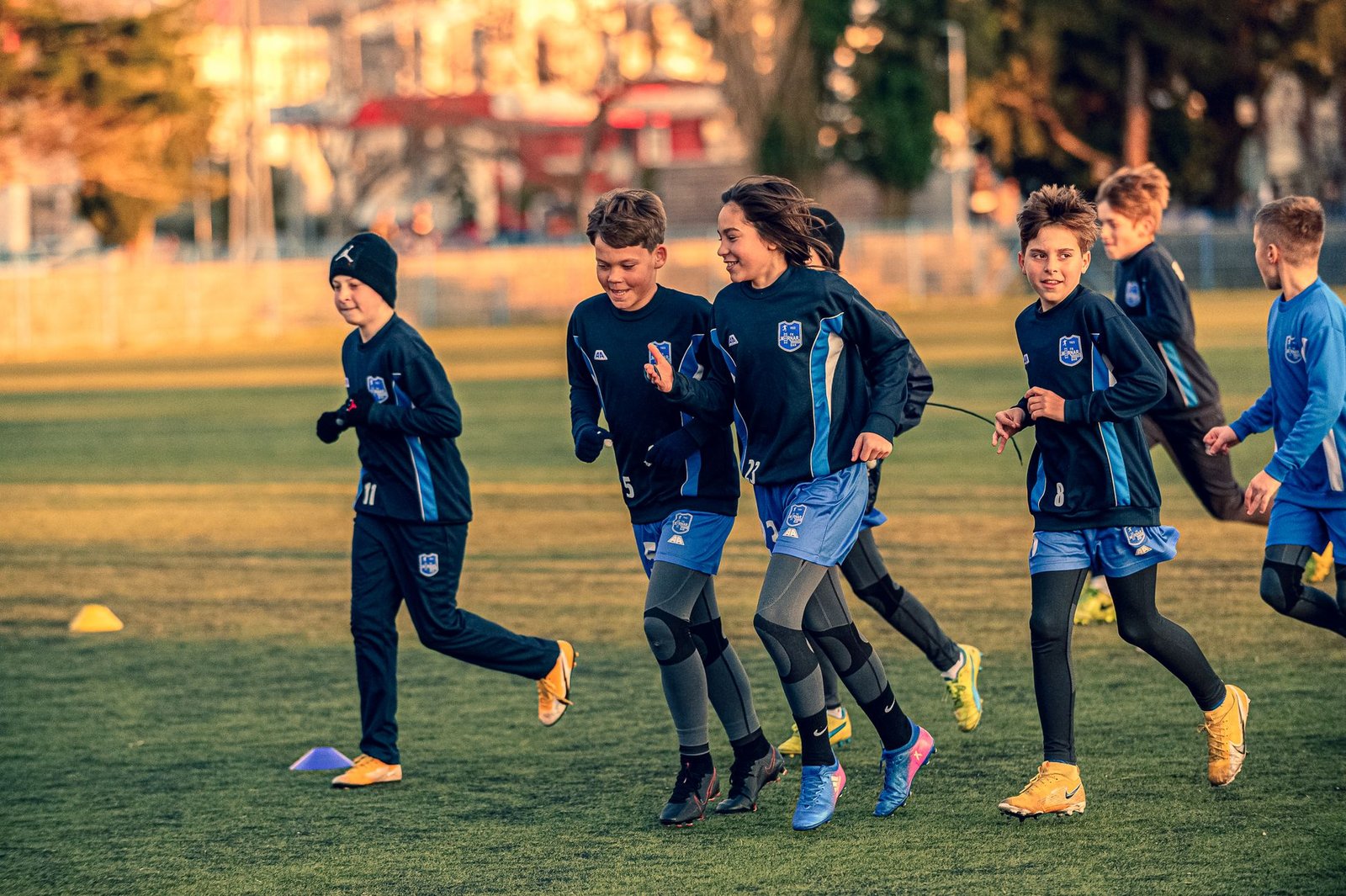 Osgood-Schlatter Disease: A Complete Guide For Parents And Athletes