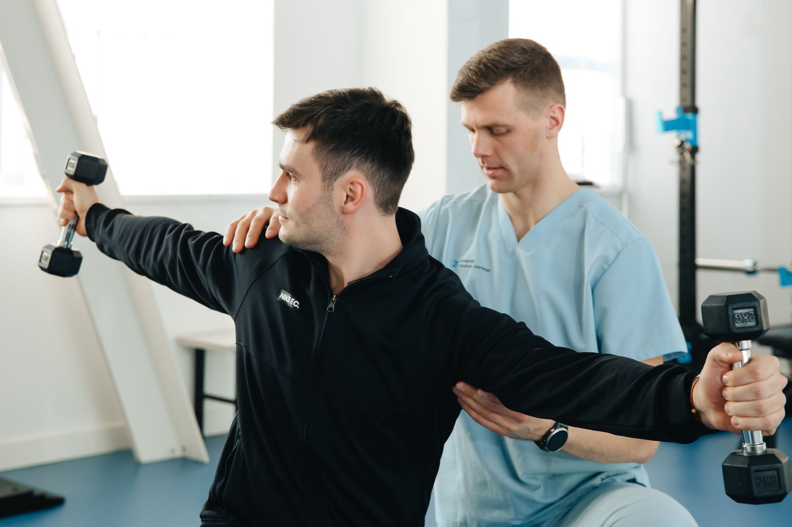 Physiotherapist building an individualised hip impingement rehabilitation plan