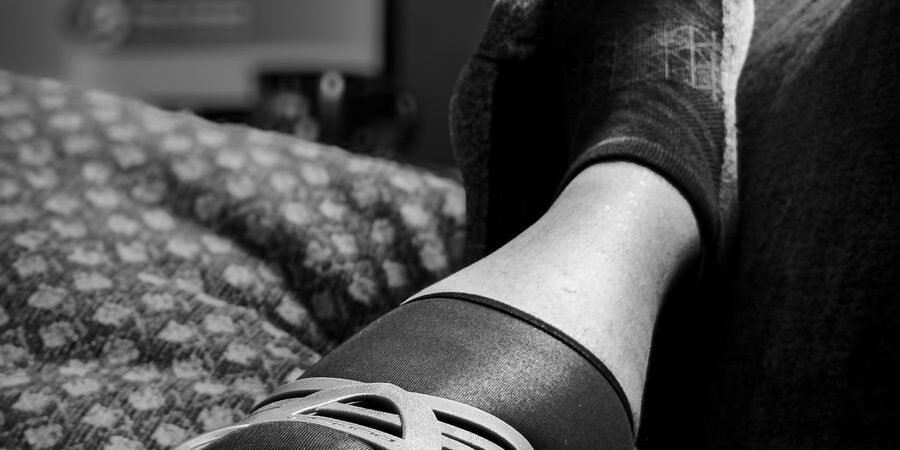 Swelling After Knee Replacement: Explained Simply