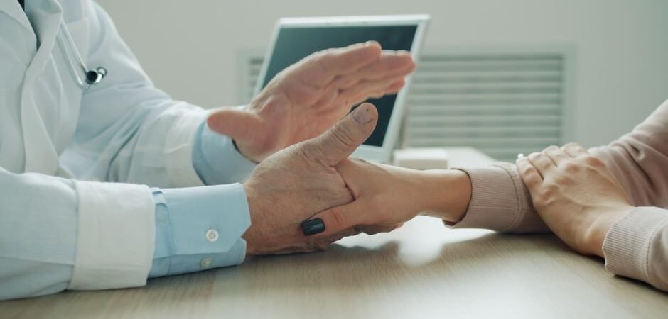 Foosh Injury: Signs, Causes & Fixes