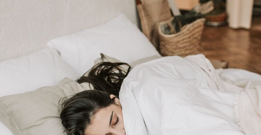 Best Way To Sleep With Sciatica: What Actually Works